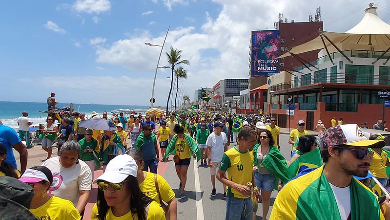 "Não precisa aguardar ninguém mandar", diz o post divulgado no perfil de diversas lideranças conservadoras