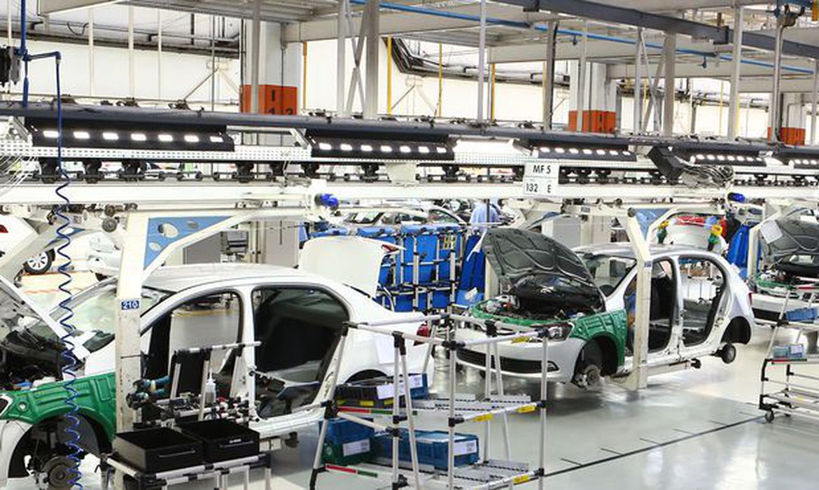 Imagem de Produção de veículos cai 90,8% em maio e montadoras reveem projeções