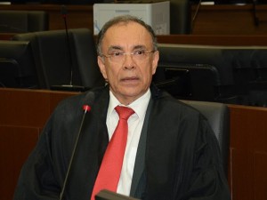 Presidente do Tribunal de Justiça da Bahia, Lourival Trindade, enviou a este Política Livre relação de medidas de contenção de gastos no Judiciário baiano