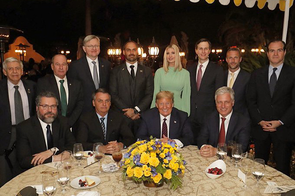 Jantar de ontem à noite entre os presidentes Jair Bolsonaro e Donald Trump, na Flórida (EUA)