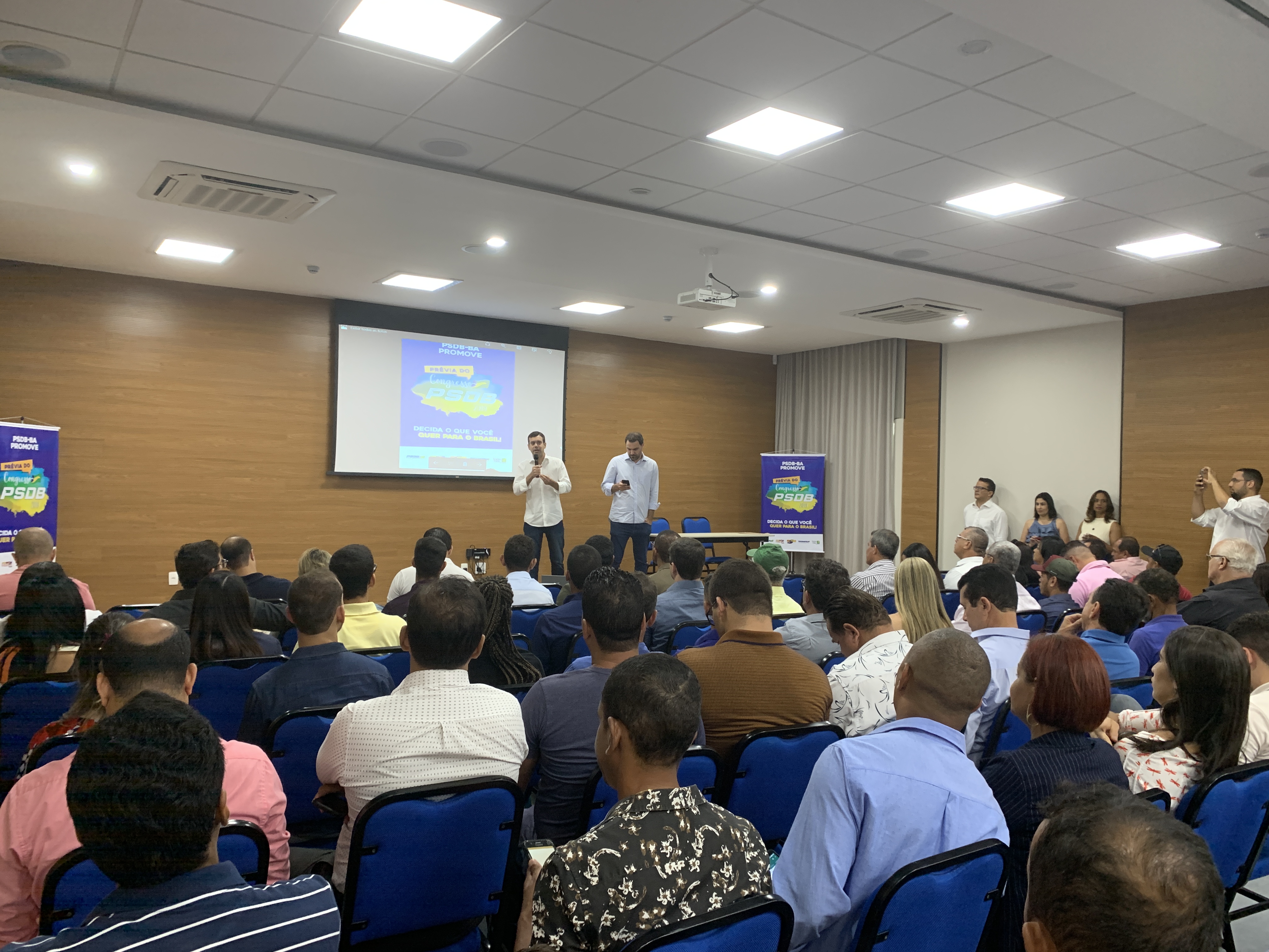 Reunião do partido na Abase em novembro 