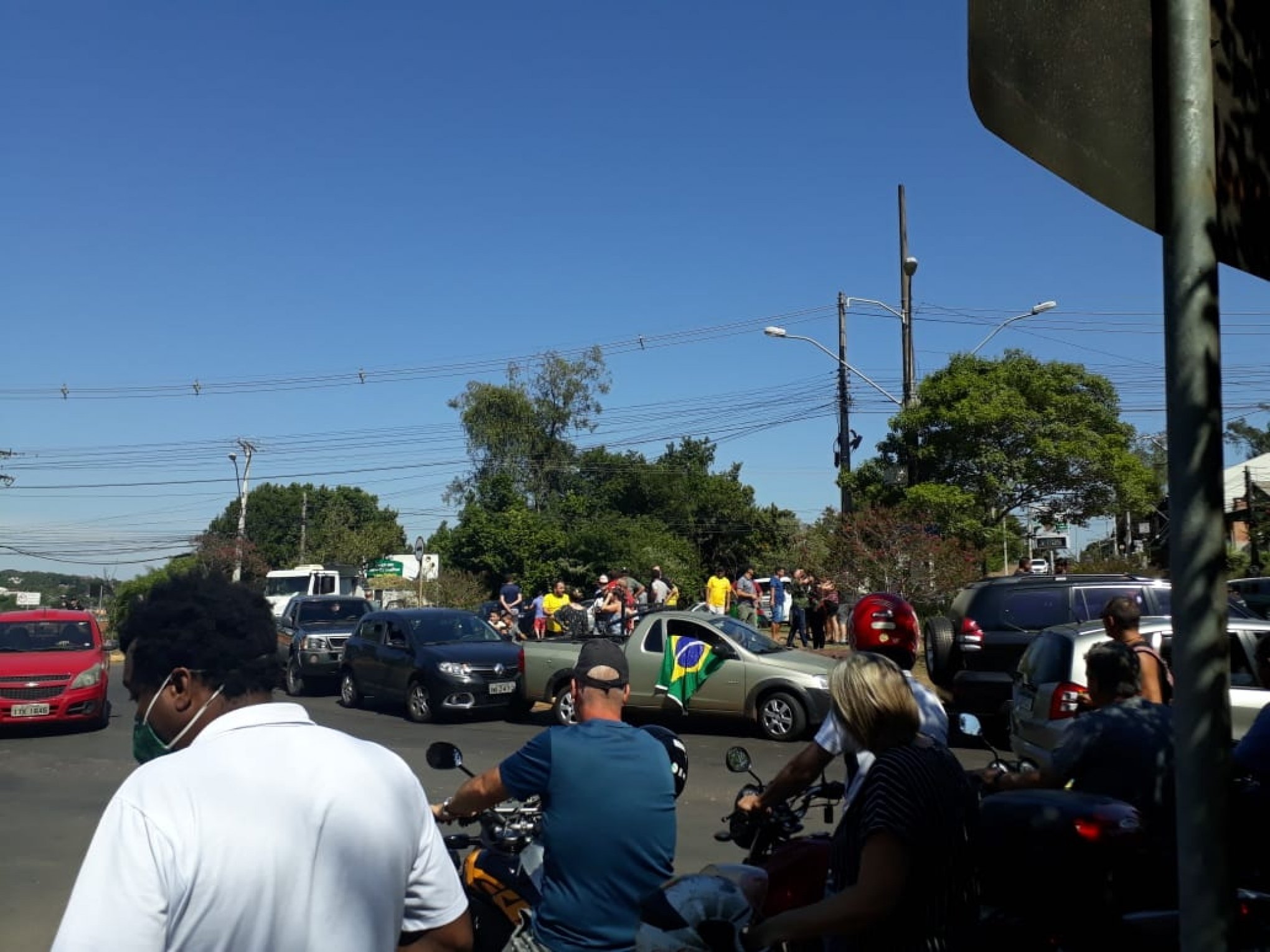 Carreata em Novo Hamburgo pediu a reabertura do Comércio 