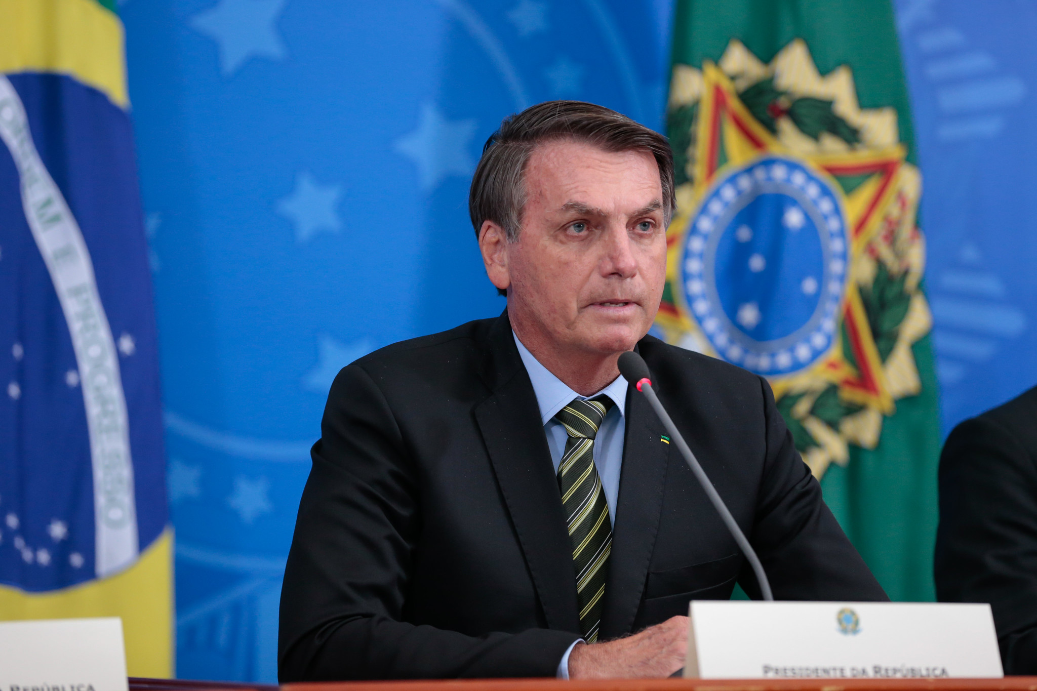 Imagem de Bolsonaro chega a hospital das Forças Armadas em Brasília