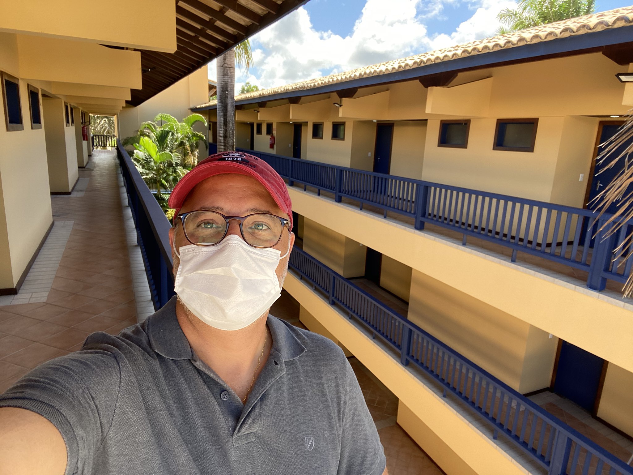 Imagem de Secretário divulga novo gráfico e diz que 'esforço da nossa sociedade está sendo bem sucedido'