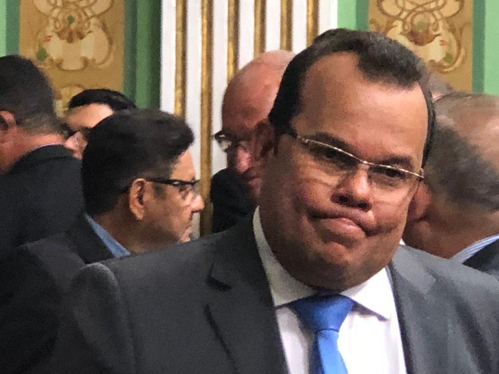 Vice-governador da Bahia e dublê de apresentador de rádio, Geraldo Jr. Vice-governador da Bahia e dublê de apresentador de rádio, Geraldo Jr.