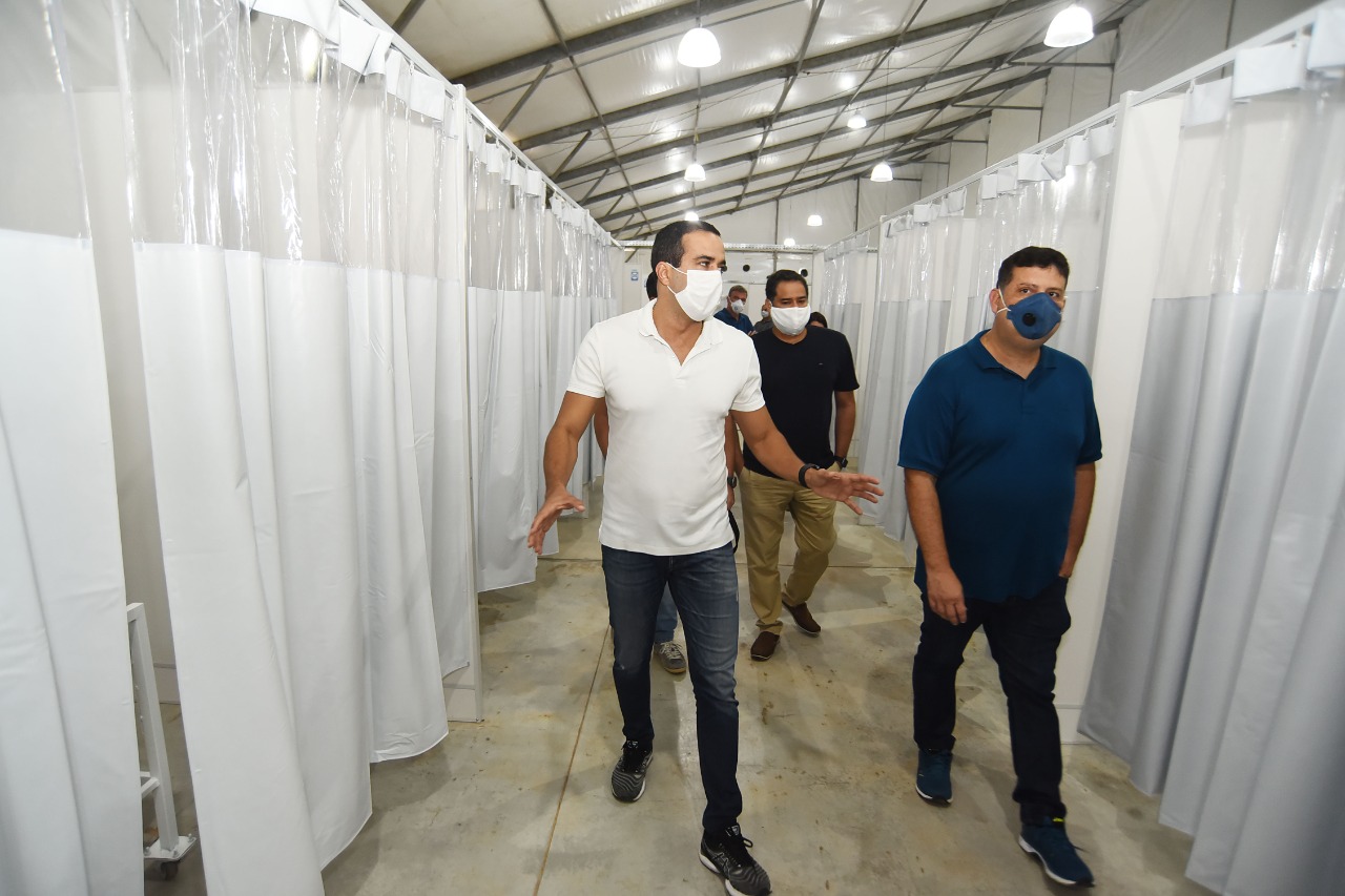 Imagem de Prefeitura vistoria obras de hospital de campanha na Paralela