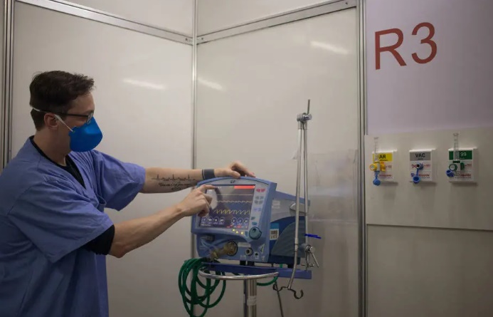 Hospital de campanha no Anhembi, São Paulo