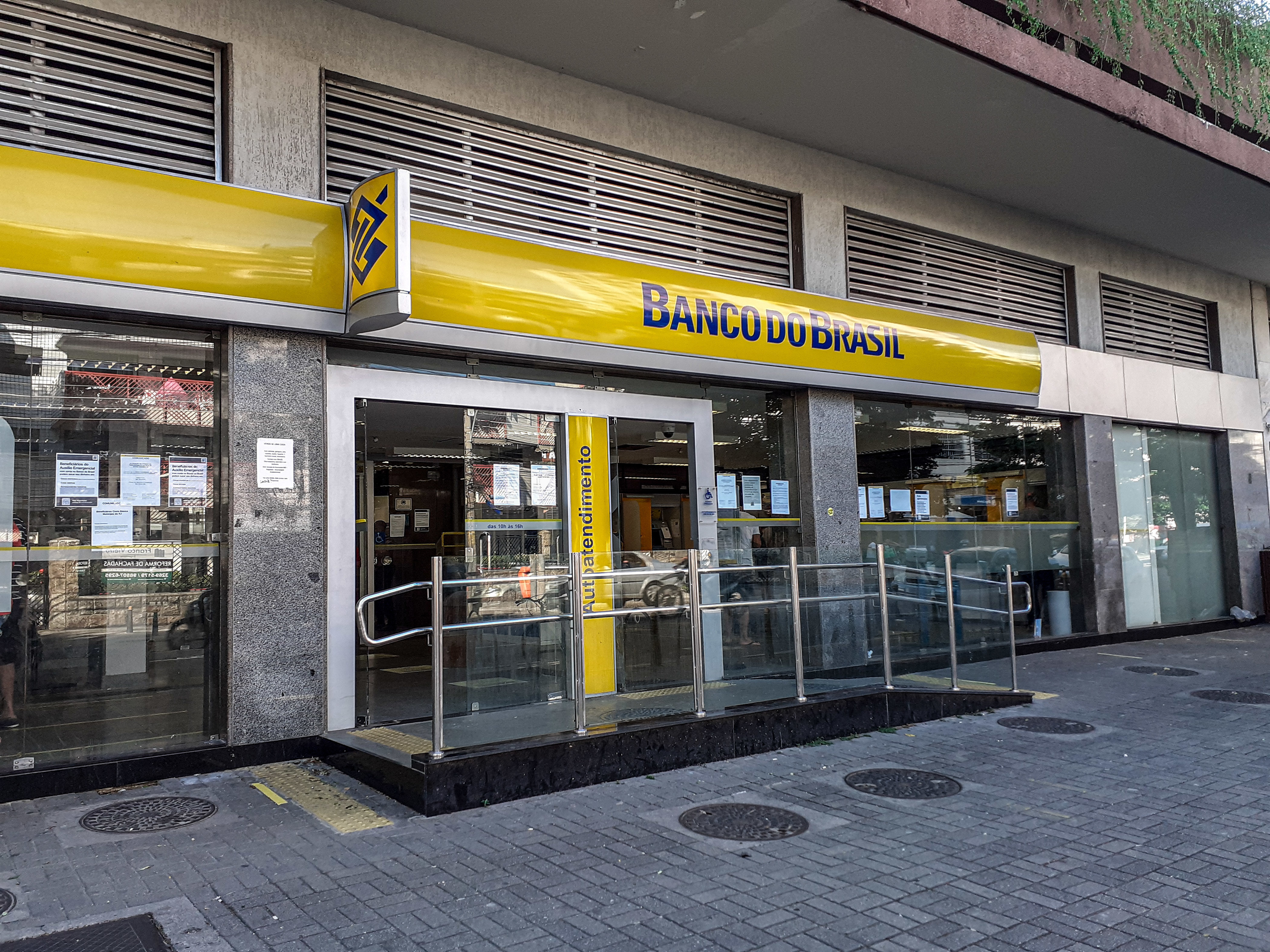 Febraban orienta que clientes usem canal digital mesmo após reabertura