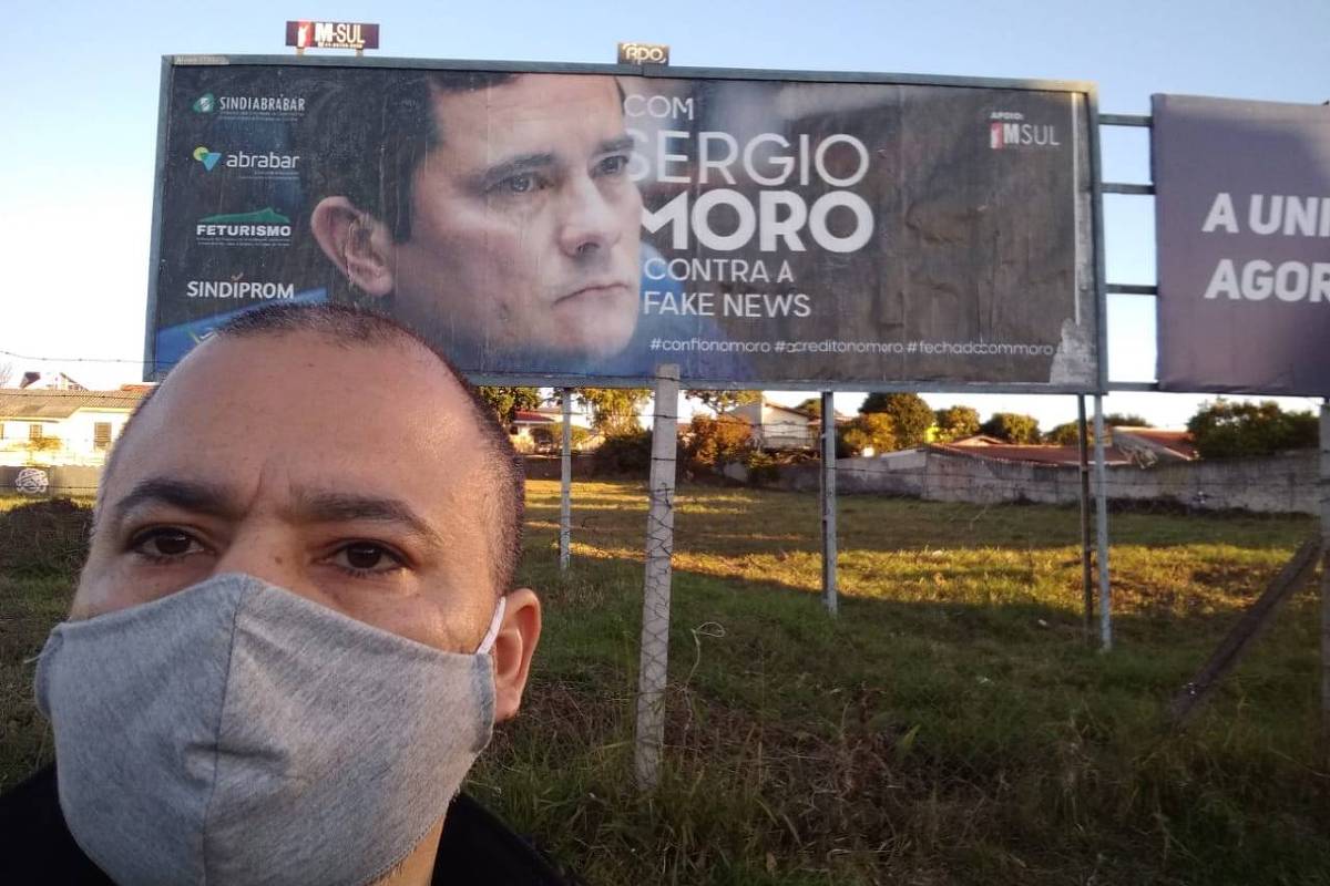 Imagem de Empresários fazem outdoors em apoio a Moro e STF contra fake news