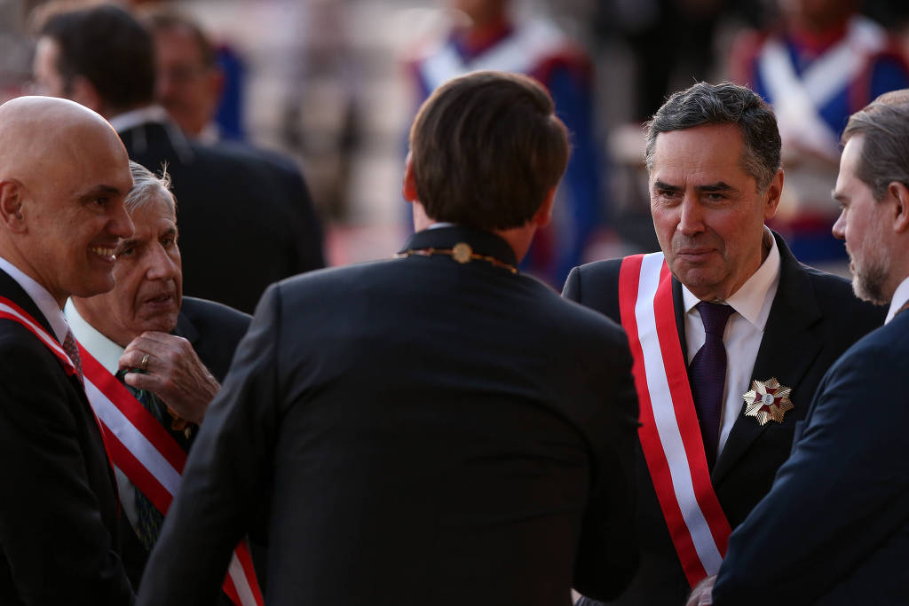 Relação de ministro do STF com família teve momentos de aproximação e distanciamento no passado Relação de ministro do STF com família teve momentos de aproximação e distanciamento no passado