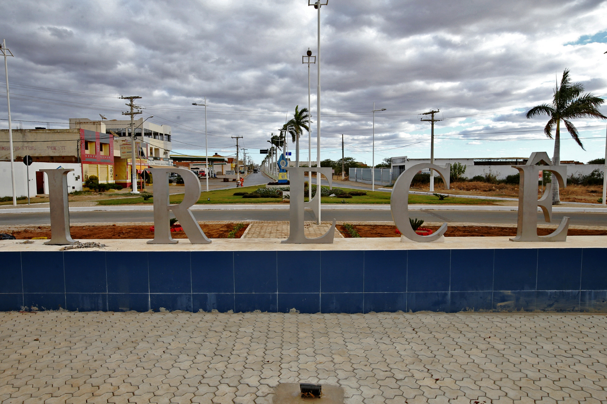 Imagem de Irecê: em meio à pandemia, Prefeitura compra mais R$ 600 mil de combustível para carros da frota