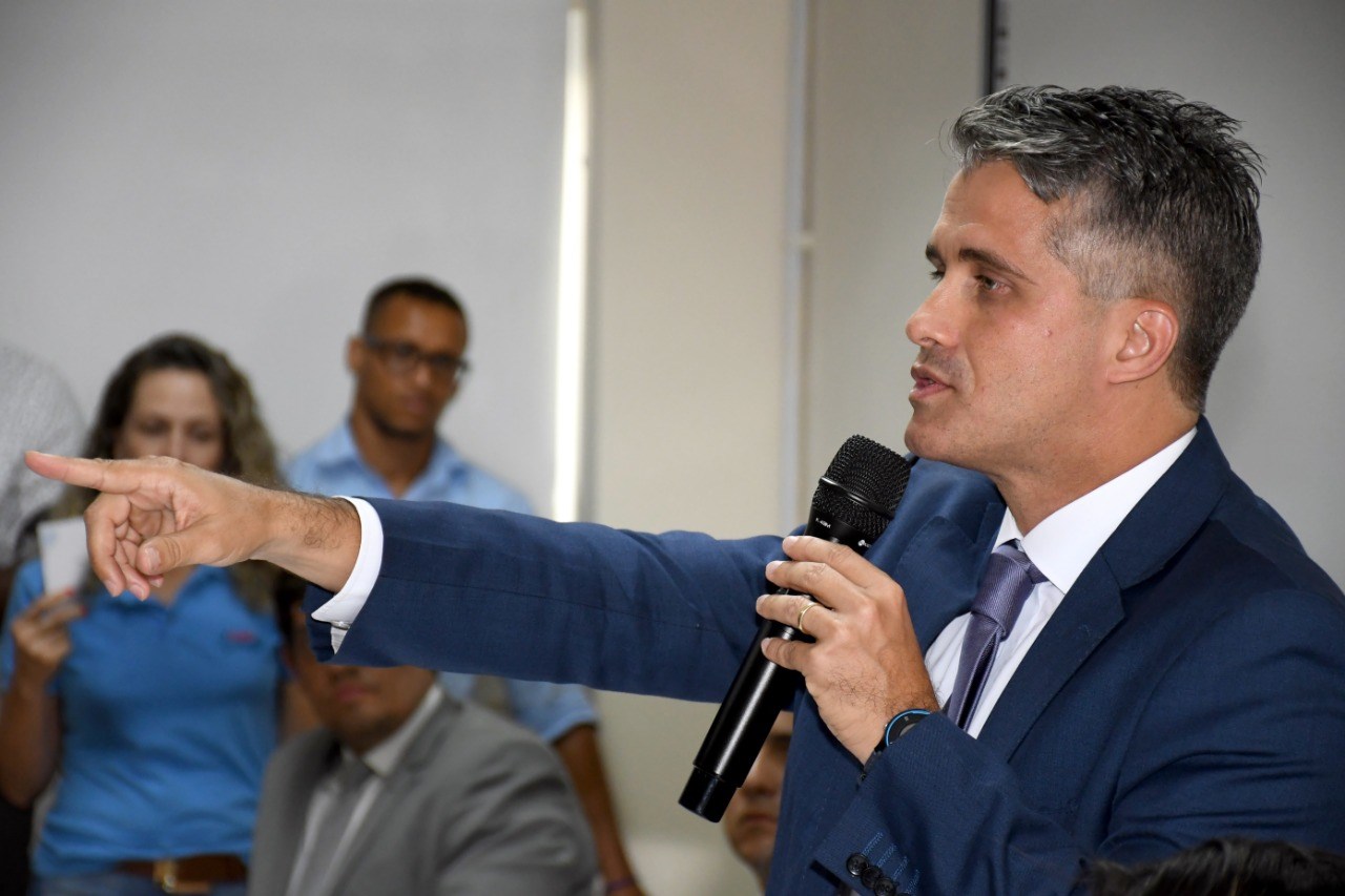 Fabrício Castro fala sobre assuntos de interesse dos advogados e da sociedade