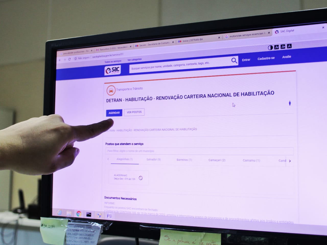 O objetivo é permitir que motoristas de serviços essenciais estejam regularizados