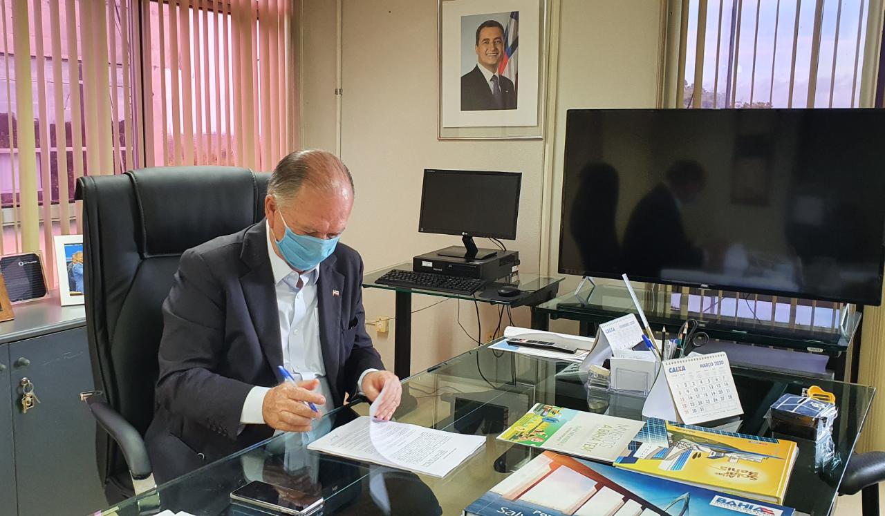 O vice-governador João Leão, titular da pasta, assinou protocolos de intenções nesta segunda-feira (18)