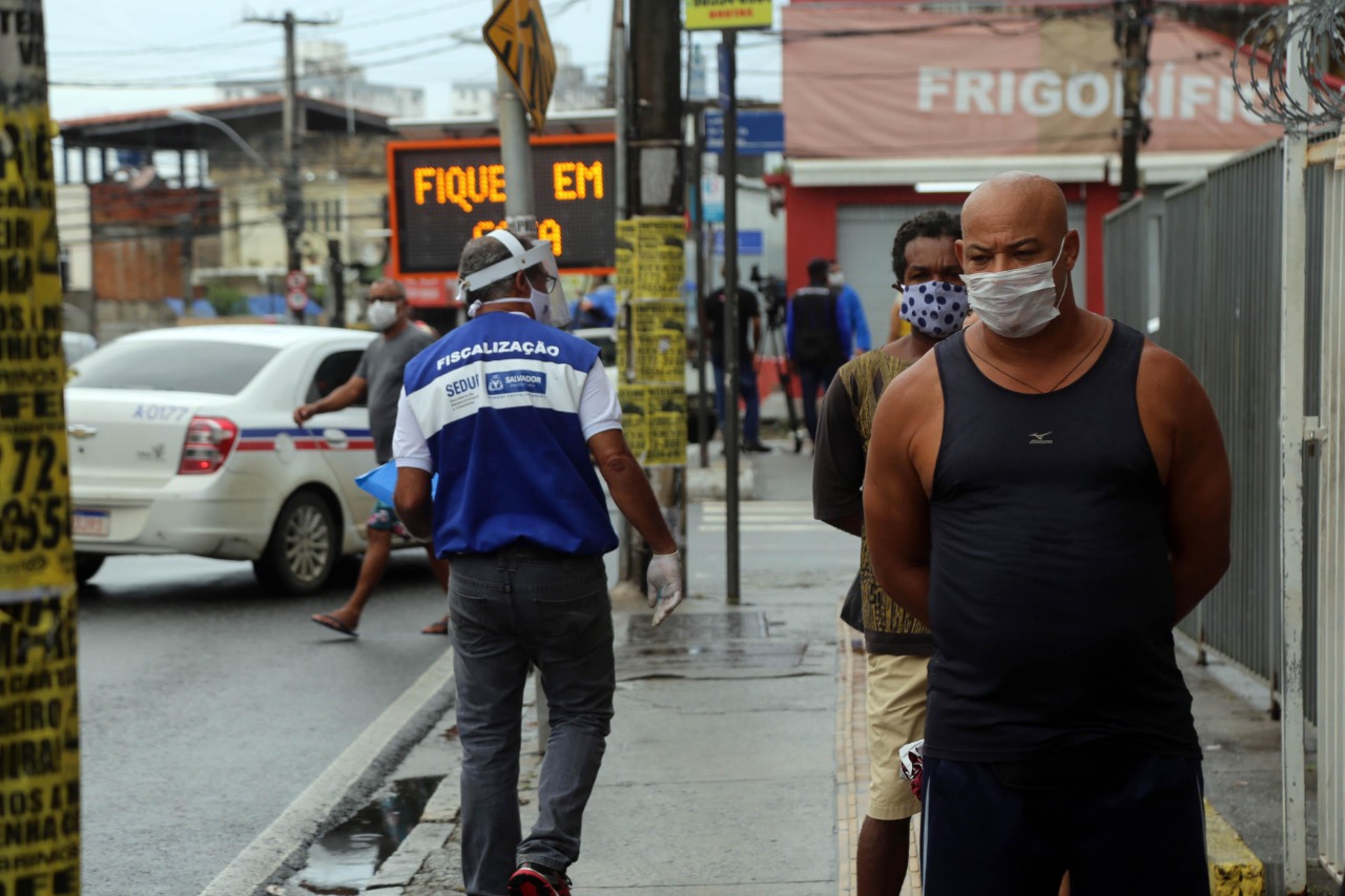 Imagem de São João antecipado na capital baiana tem 75 interdições em bairros