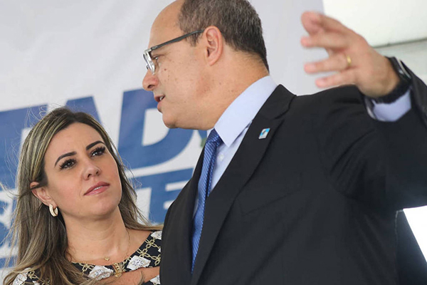 A primeira-dama do estado do Rio, Helena Witzel, e o governador Wilson Witzel (PSC-RJ) A primeira-dama do estado do Rio, Helena Witzel, e o governador Wilson Witzel (PSC-RJ)