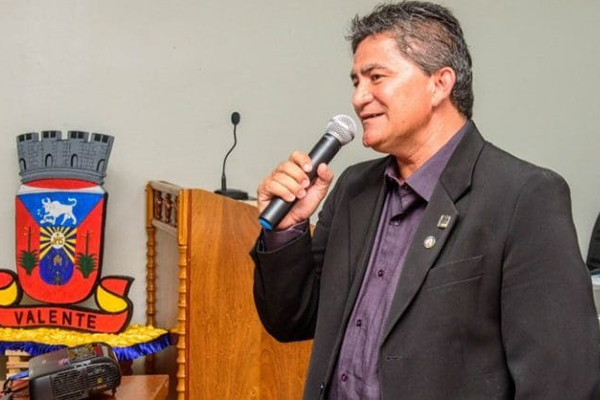 O prefeito de Valente, Marcos Adriano Araújo (PSDB) O prefeito de Valente, Marcos Adriano Araújo (PSDB)