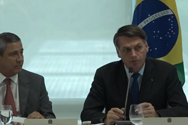 Reprodução de vídeo da reunião ministerial de Bolsonaro liberado por Celso de Mello, ministro do STF