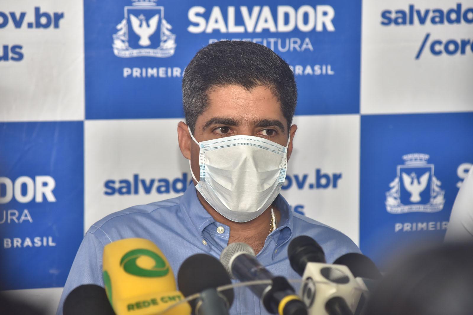 Imagem de ACM Neto entrega novo posto de saúde em Vila Canária