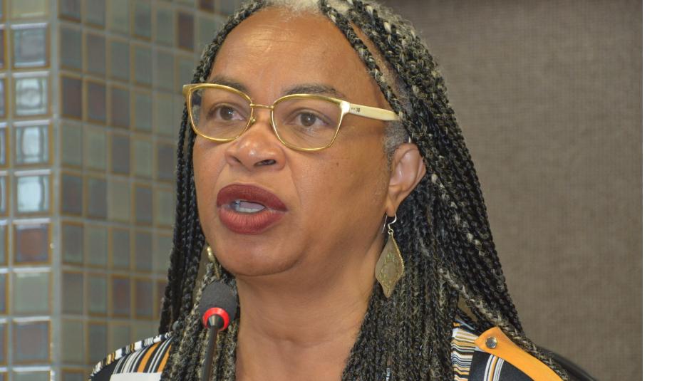 Imagem de Olívia propõe instalação de telas acrílicas nos caixas dos estabelecimentos comerciais