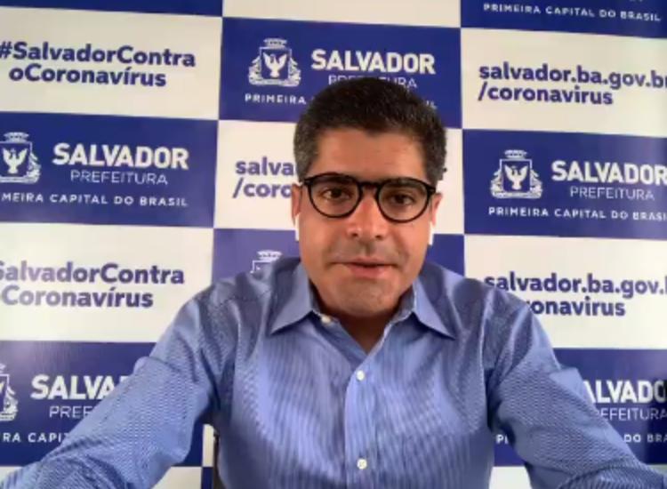Na imagem, o prefeito de Salvador, ACM Neto