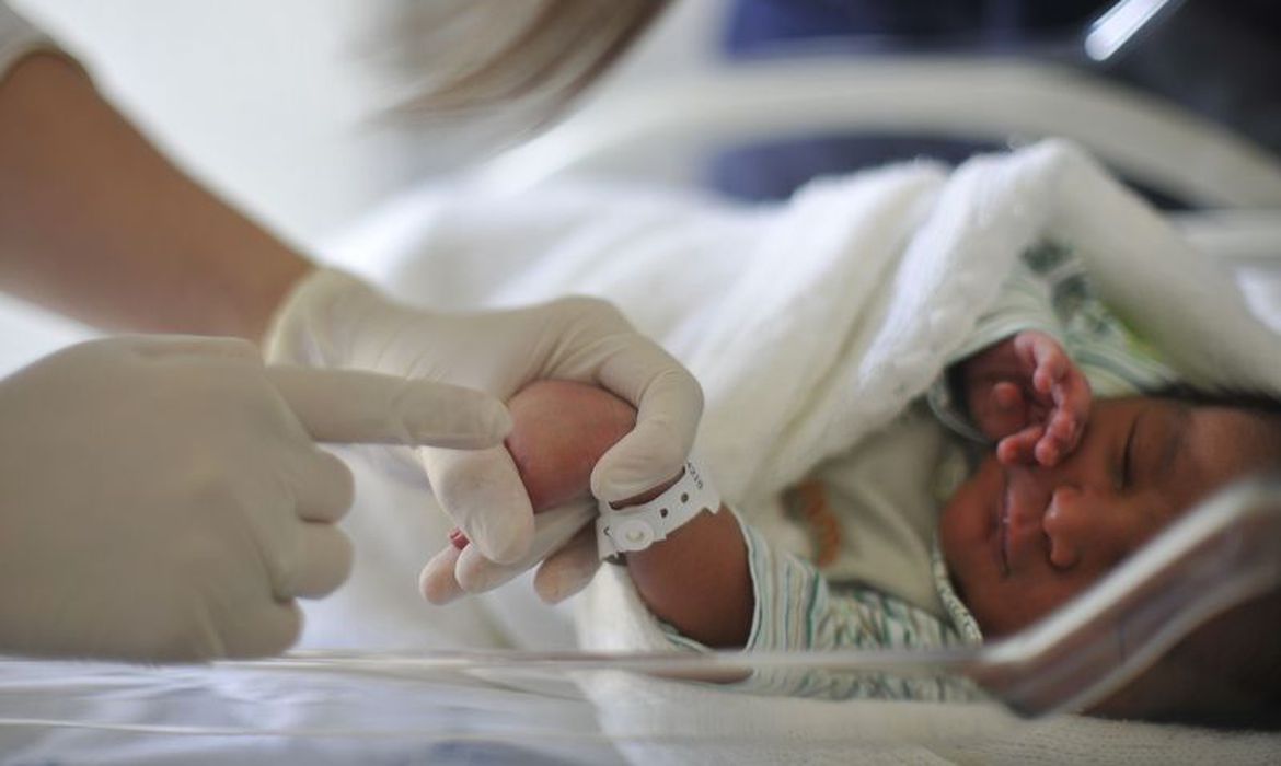 Imagem de Cirurgias pediátricas de cardiopatia congênita têm déficit de 50%