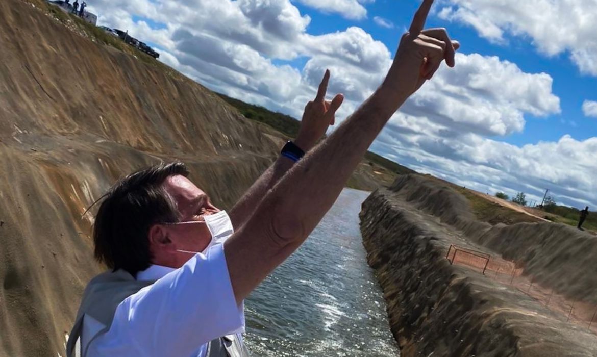 “É uma novela enorme que está chegando ao fim”, diz Bolsonaro “É uma novela enorme que está chegando ao fim”, diz Bolsonaro