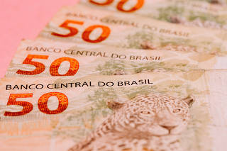 Bloqueio para pedir empréstimo cai de 90 para 30 dias e primeira parcela terá carência Bloqueio para pedir empréstimo cai de 90 para 30 dias e primeira parcela terá carência