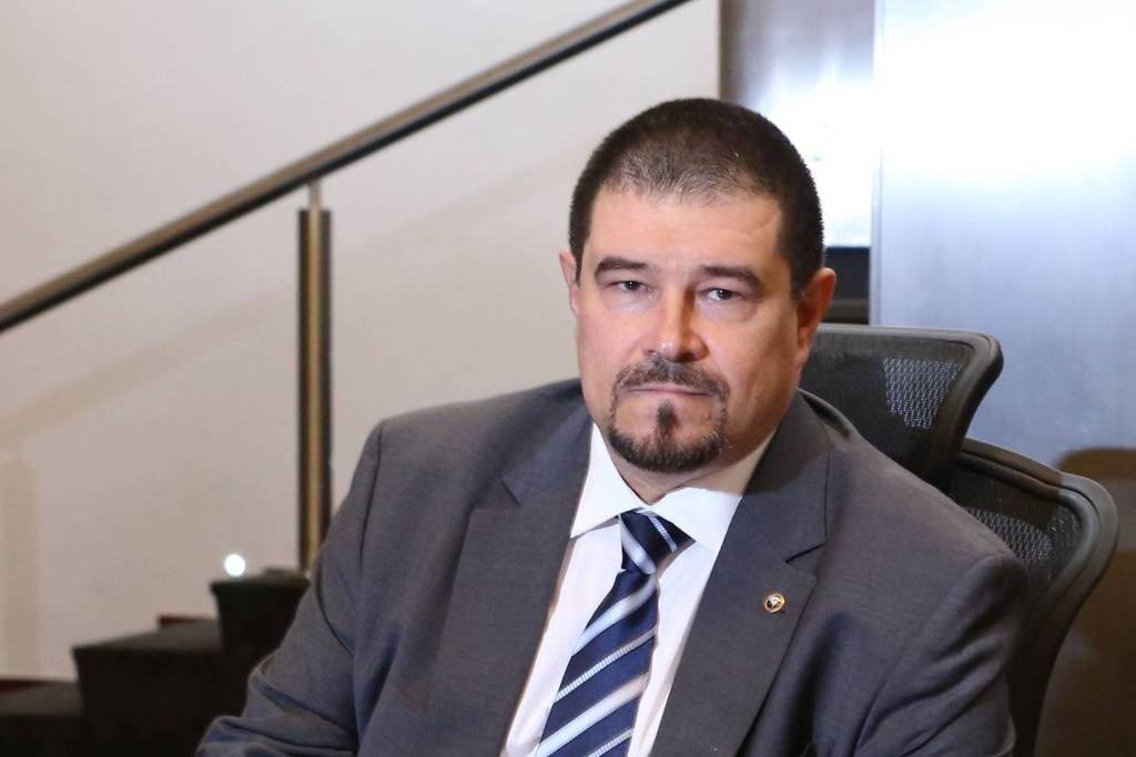 O juiz Flávio Itabaiana responsável pelas medidas cautelares e um inquérito eleitoral contra o senador Flávio Bolsonaro (Republicanos-RJ)