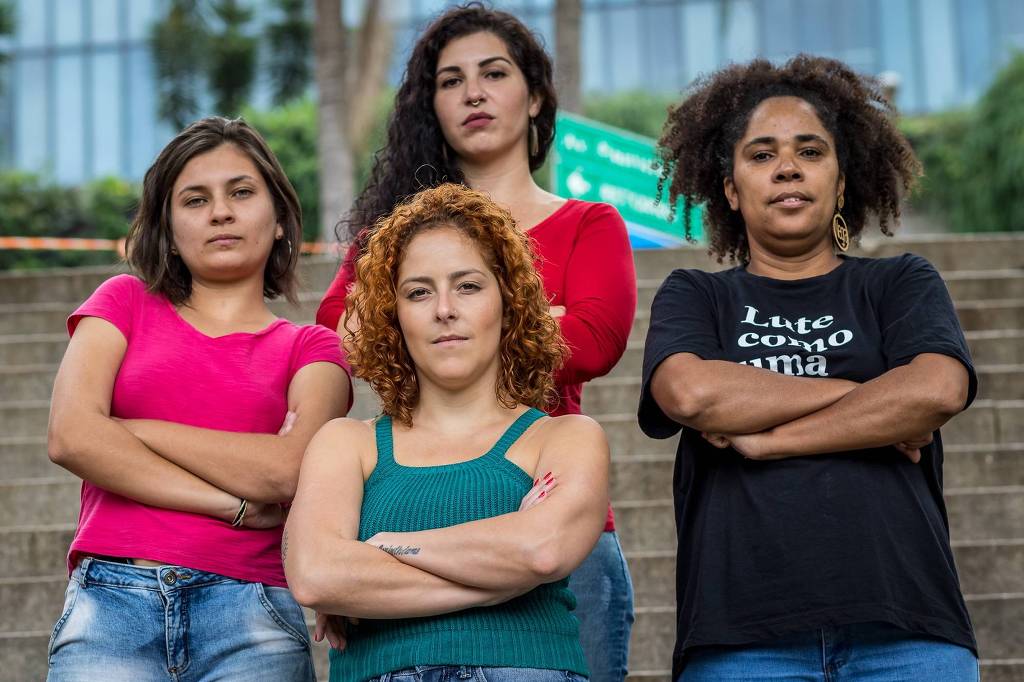 Nayara Souza, Carina Vitral (à frente), Camilla Lima e Claudia Rodrigues, integrantes de candidatura coletiva que concorrerá a uma vaga na Câmara Municipal de São Paulo pelo PC do B