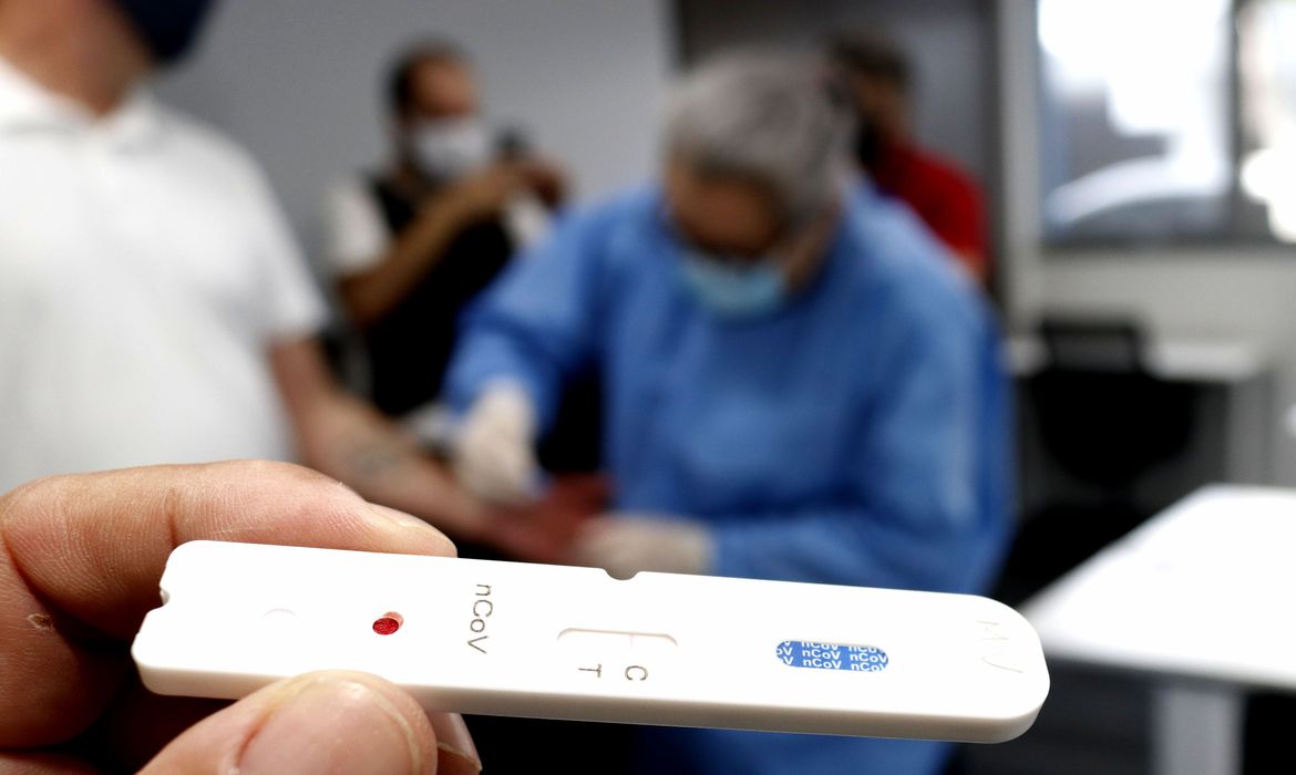 Novo centro de testagem da Fiocruz vai ampliar capacidade para até 40 mil amostras por dia Novo centro de testagem da Fiocruz vai ampliar capacidade para até 40 mil amostras por dia