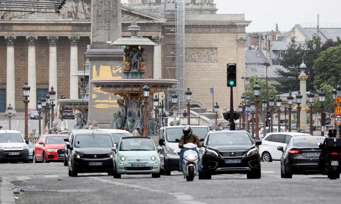 Até o momento, doença já matou mais de 30 mil pessoas na França