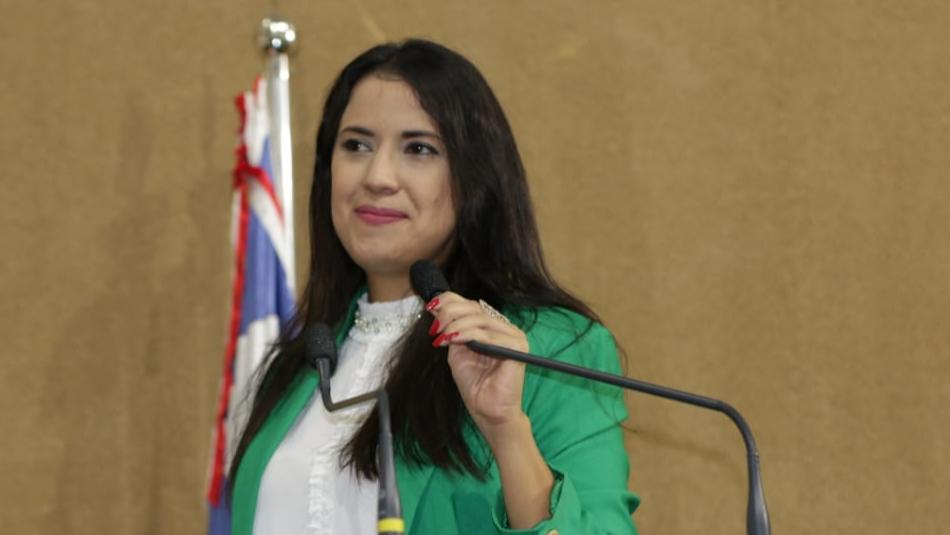 Imagem de Talita Oliveira quer instituir medidas contra a violência obstétrica