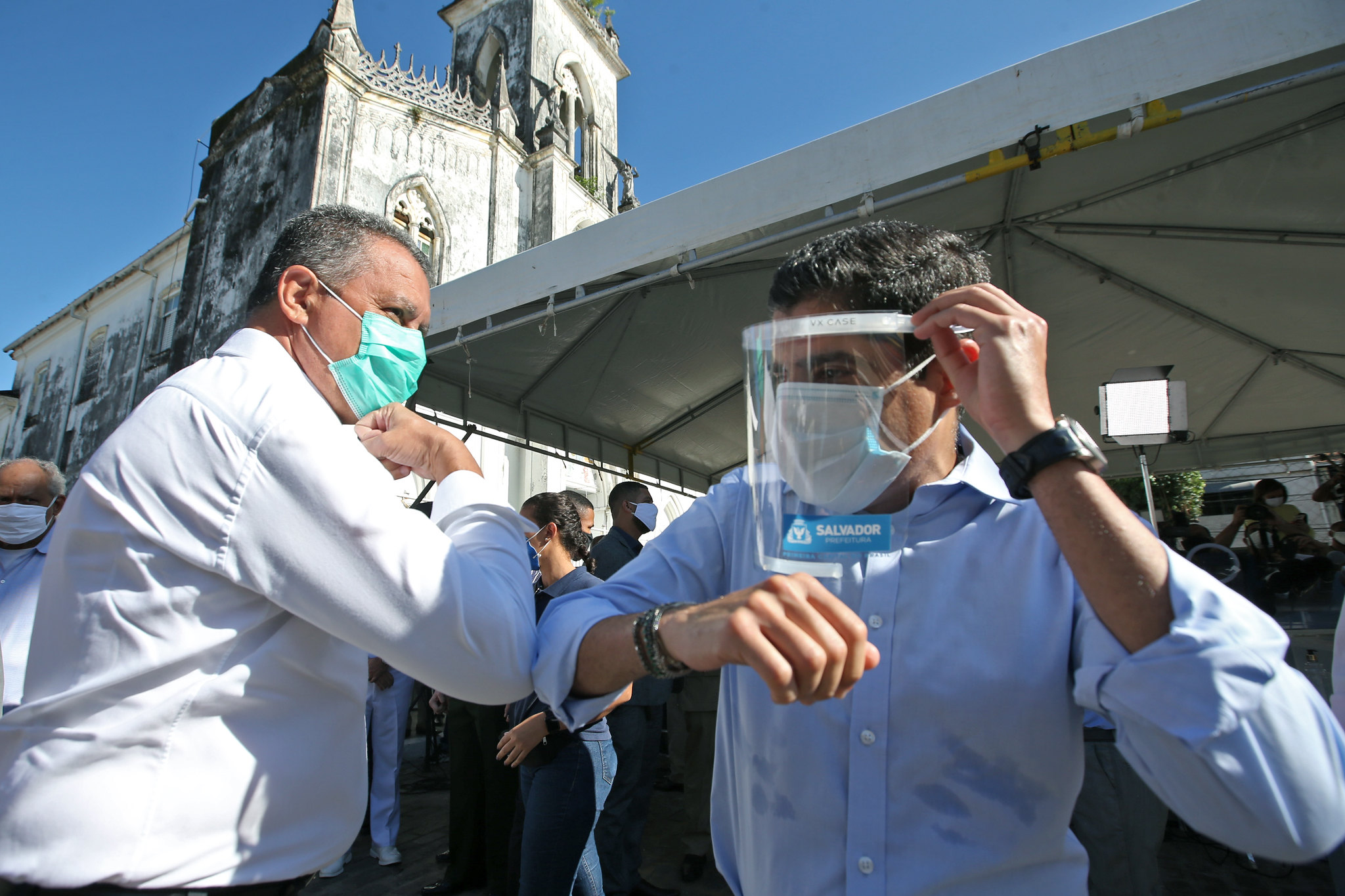 Na imagem, o governador Rui Costa aparece ao lado do prefeito ACM Neto, presidente do DEM Na imagem, o governador Rui Costa aparece ao lado do prefeito ACM Neto, presidente do DEM