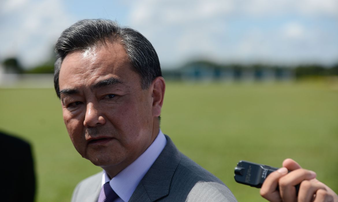 Na imagem, o ministro de Negócios Estrangeiros da China, Wang Yi