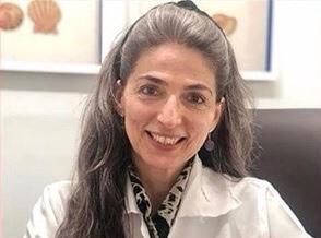 A médica ganhou notoriedade após defender uso da cloroquina para tratamento da covid-19 em Porto Seguro, sendo atendida pelo Governo Federal