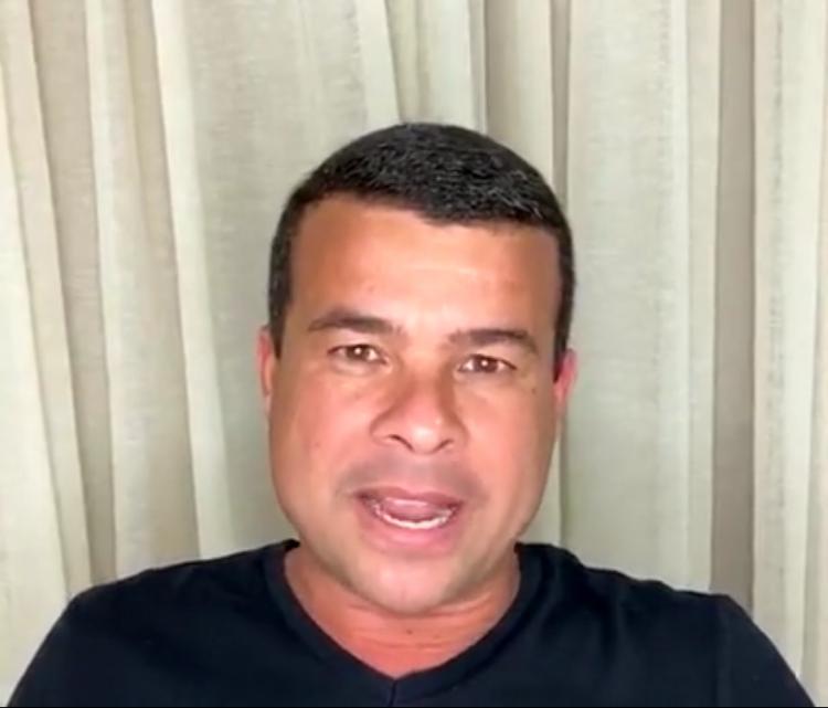 O candidato a prefeito de Salvador Celsinho Cotrim