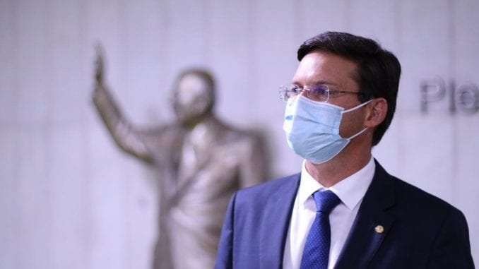 O presidente Jair Bolsonaro empossa o deputado federal João Roma como ministro da Cidadania