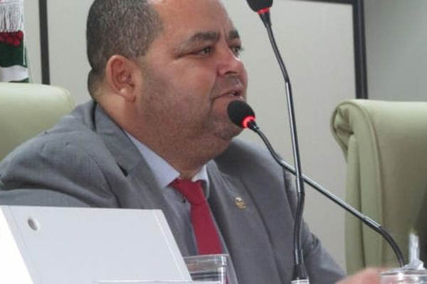 O presidente da Câmara Municipal de Morro do Chapéu, Antonio Júnior Rocha da Silva