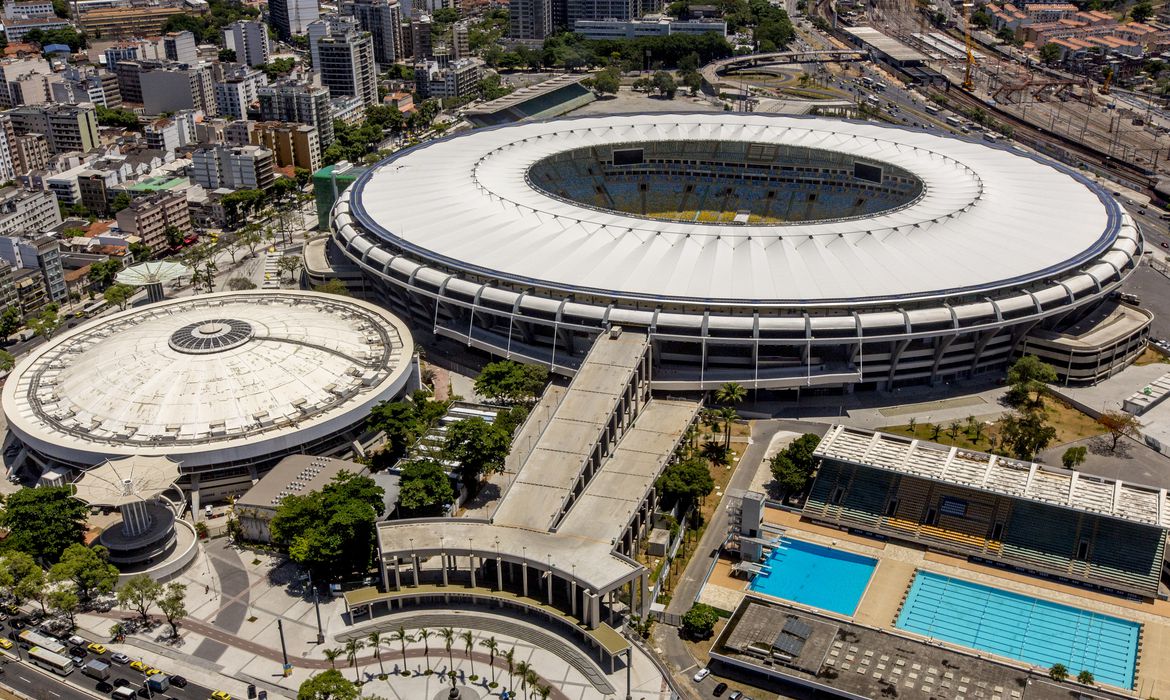 Imagem de Sem público, Fluminense e Flamengo se enfrentam na final do Estadual Imagem de Sem público, Fluminense e Flamengo se enfrentam na final do Estadual