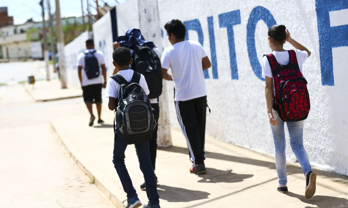 Retomada havia sido autorizada no início do mês Retomada havia sido autorizada no início do mês