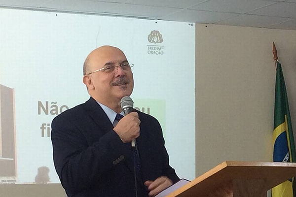 Milton Ribeiro é pastor da igreja Presbiteriana em Santos e vice-reitor da Universidade Mackenzie