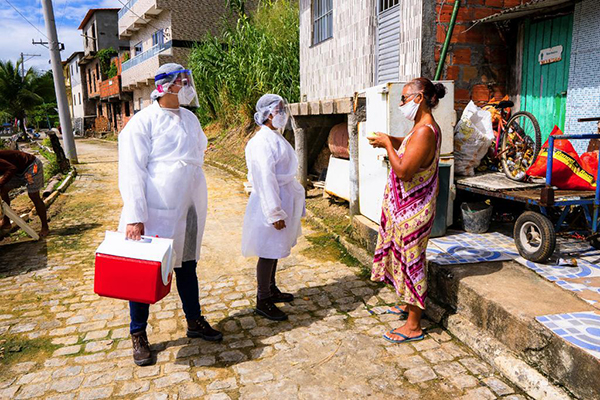 A Ilha de Maria Guarda começou a receber, a partir desta quarta-feira (22), a primeira etapa de uma das ações do projeto "Madre Contra a Covid-19" A Ilha de Maria Guarda começou a receber, a partir desta quarta-feira (22), a primeira etapa de uma das ações do projeto "Madre Contra a Covid-19"