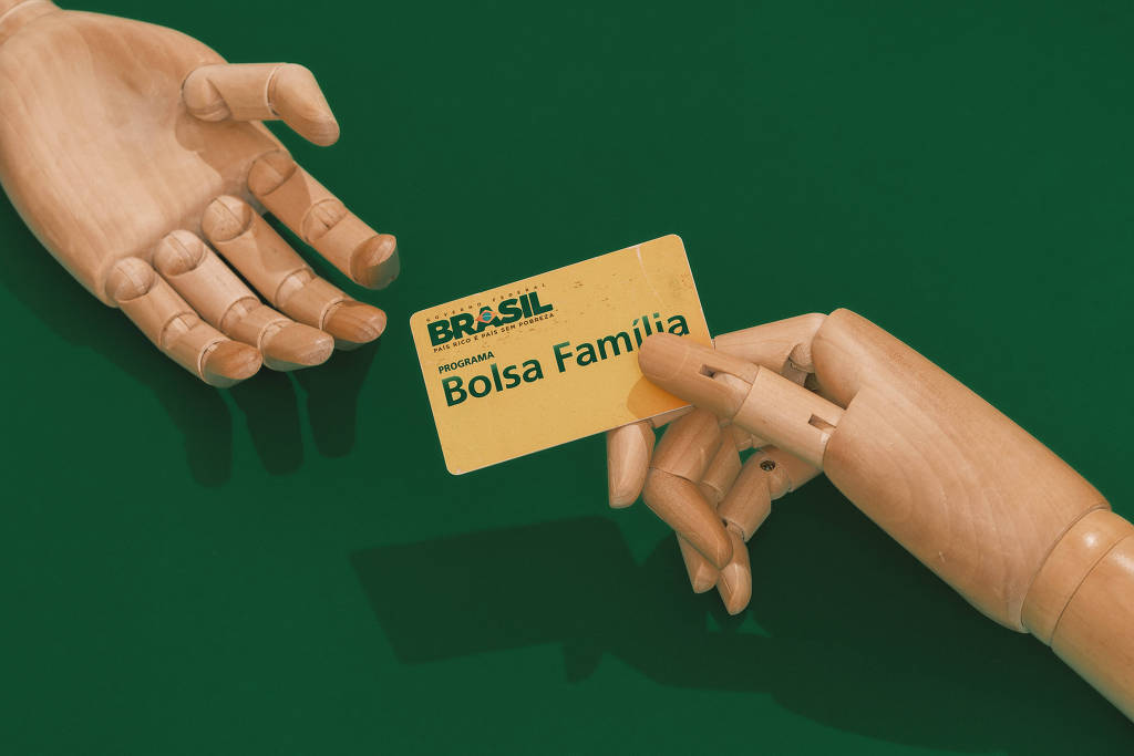 Fim da isenção da cesta básica pode acrescentar R$ 24 ao Bolsa Família, diz assessora de Guedes