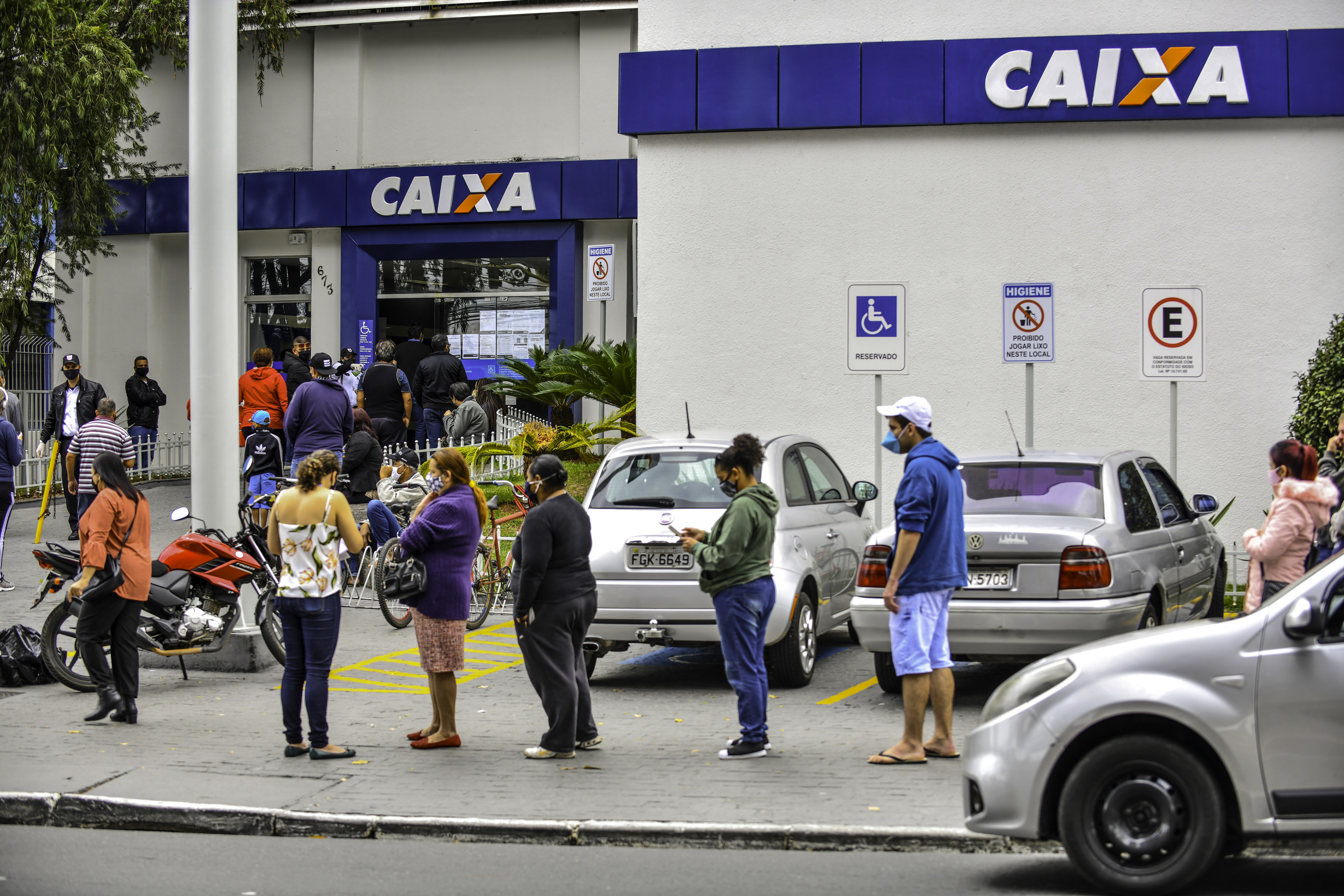 Imagem de Auxílio emergencial irriga negócio informal e banca puxadinho em casas no Nordeste