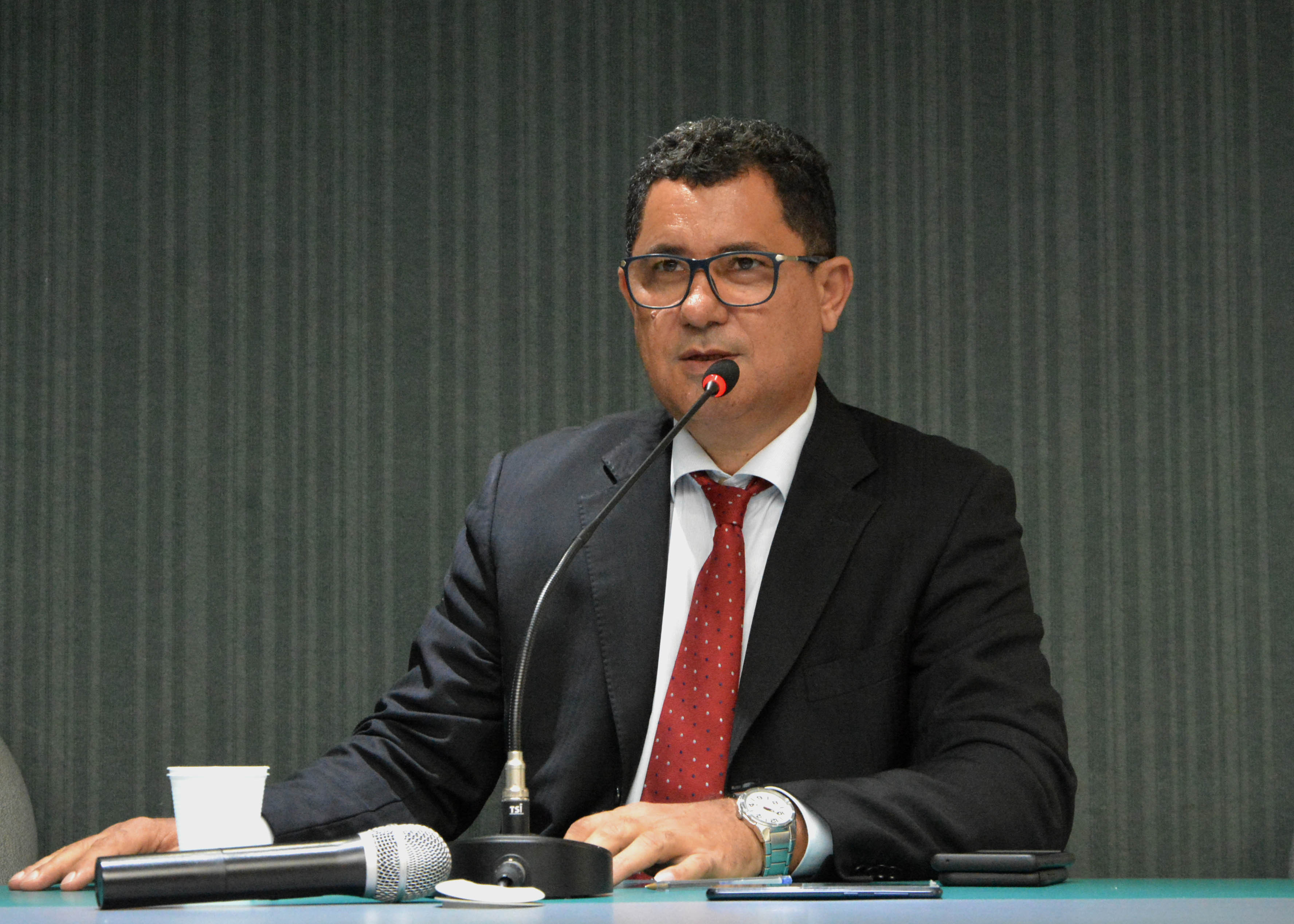 Na imagem, o vereador Helio Ferreira, autor da indicação ao Executivo Na imagem, o vereador Helio Ferreira, autor da indicação ao Executivo