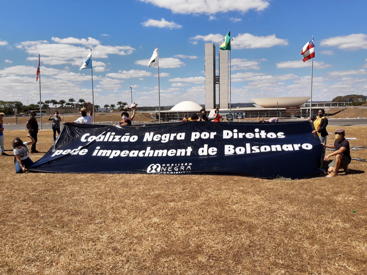 Ato político em frente ao Congresso Nacional Ato político em frente ao Congresso Nacional