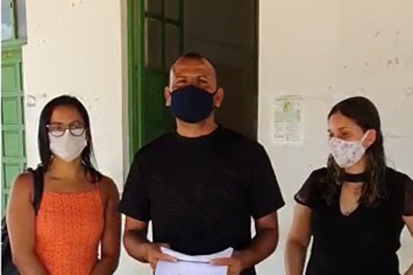 A presidente da Câmara de Saúde, Amanda Silva, o vereador Juca do Genipapo e a vice-prefeita do município, Bruna Caetano A presidente da Câmara de Saúde, Amanda Silva, o vereador Juca do Genipapo e a vice-prefeita do município, Bruna Caetano