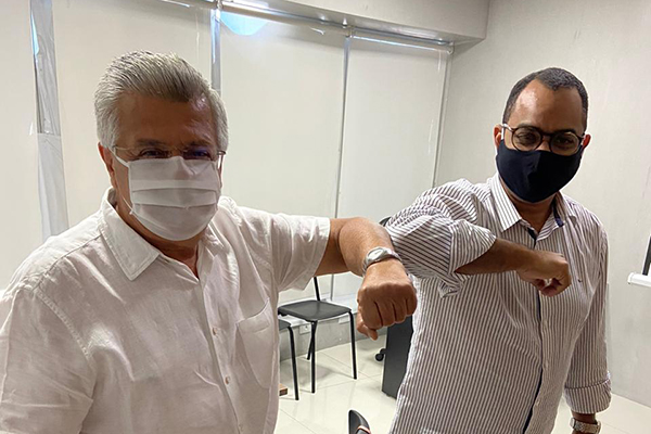 Na imagem, o deputado federal Bacelar, candidato à Prefeitura de Salvador pelo Podemos, ao lado de Magno Lavigne, candidato a vice em sua chapa Na imagem, o deputado federal Bacelar, candidato à Prefeitura de Salvador pelo Podemos, ao lado de Magno Lavigne, candidato a vice em sua chapa