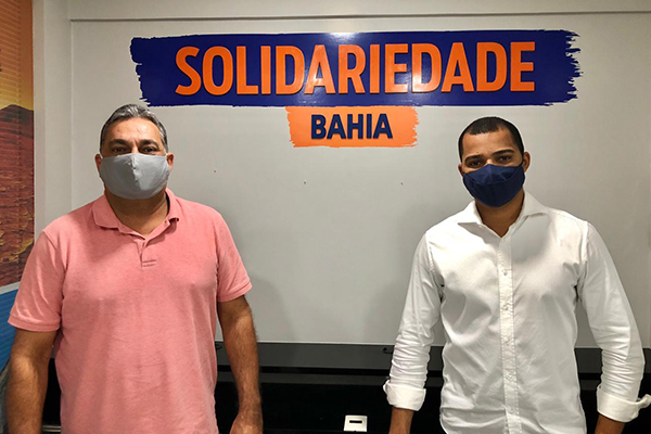 O presidente estadual do Solidadriedade, Luciano Araújo, e o dirigente municipal do partido em Feira de Santana, Léo Amorim O presidente estadual do Solidadriedade, Luciano Araújo, e o dirigente municipal do partido em Feira de Santana, Léo Amorim